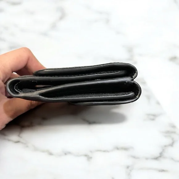 Coach Black Crossgrain Leather Small Wallet EUC - Picture 4 of 7